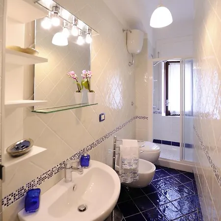Reginella Apartman *
