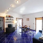 Reginella Apartament *